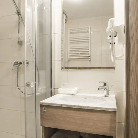 Hotel Urbi 2*