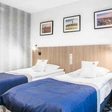 Hotel Urbi 2*